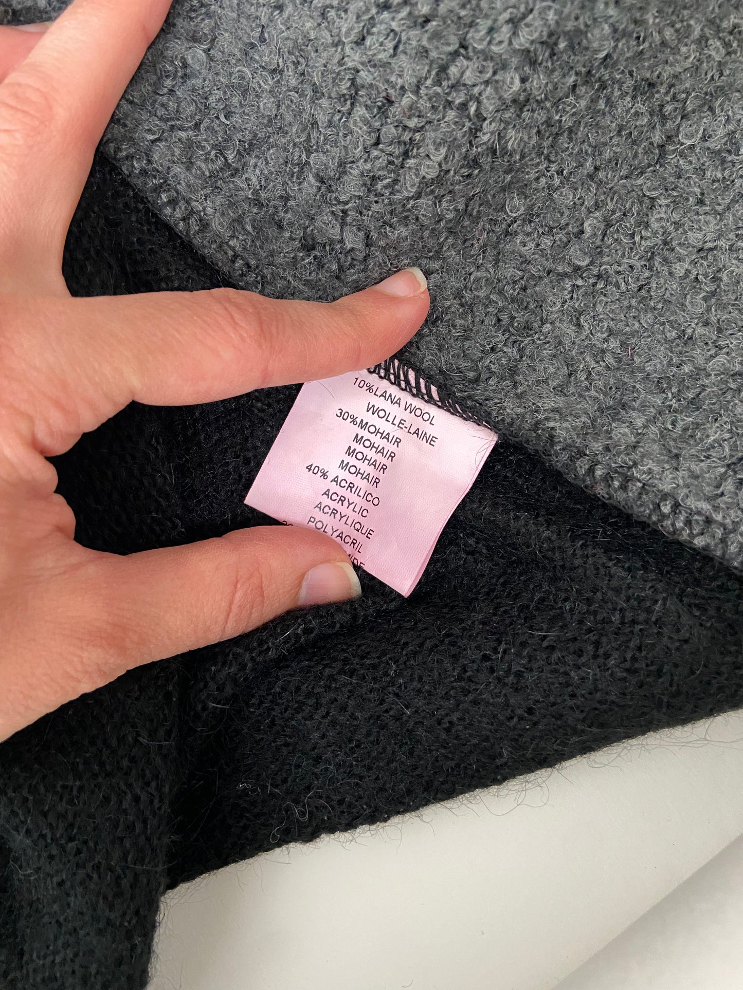 00s Knitted Lace Cardigan With Flowers Detail - Size M/L