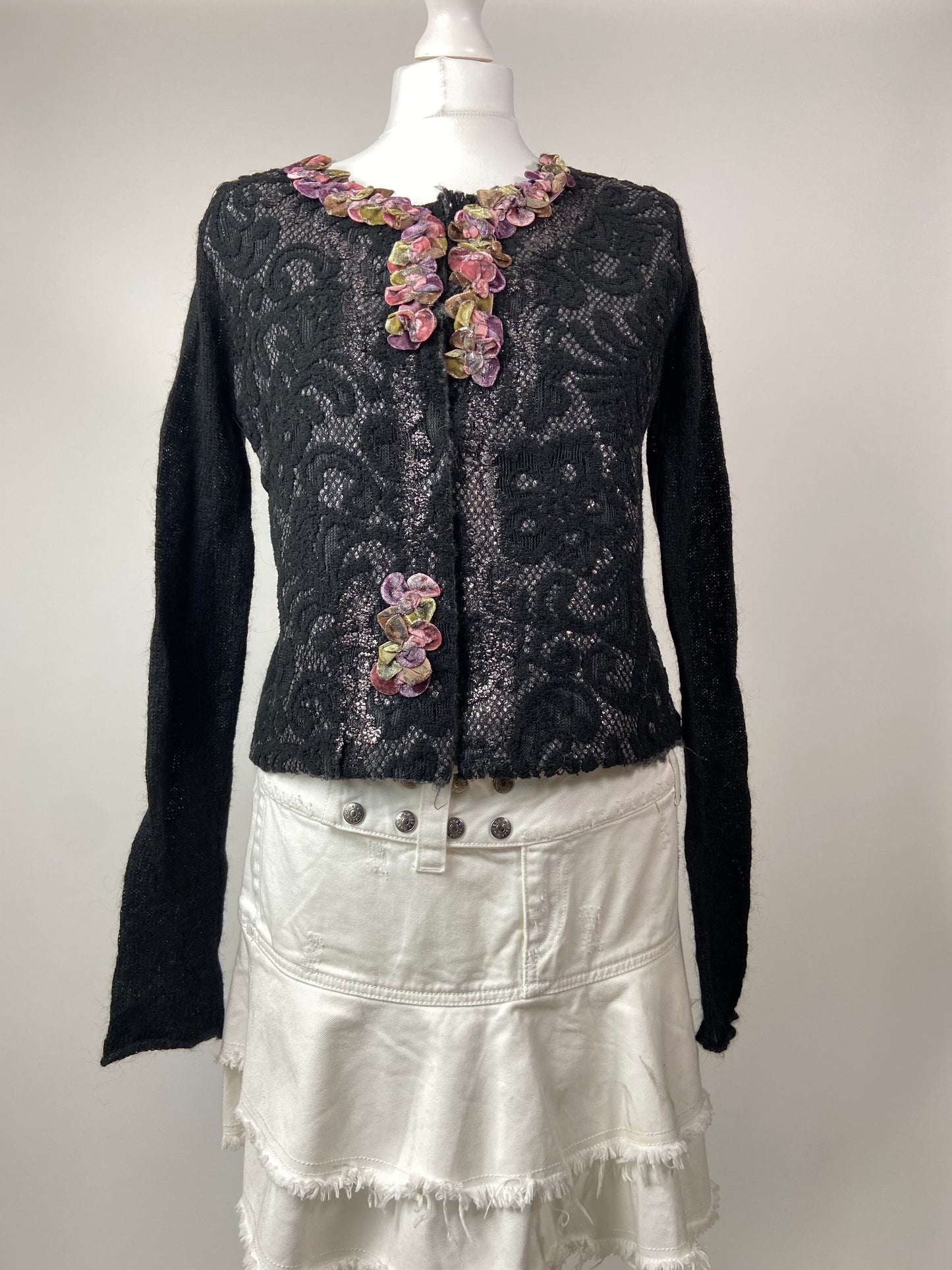 00s Knitted Lace Cardigan With Flowers Detail - Size M/L