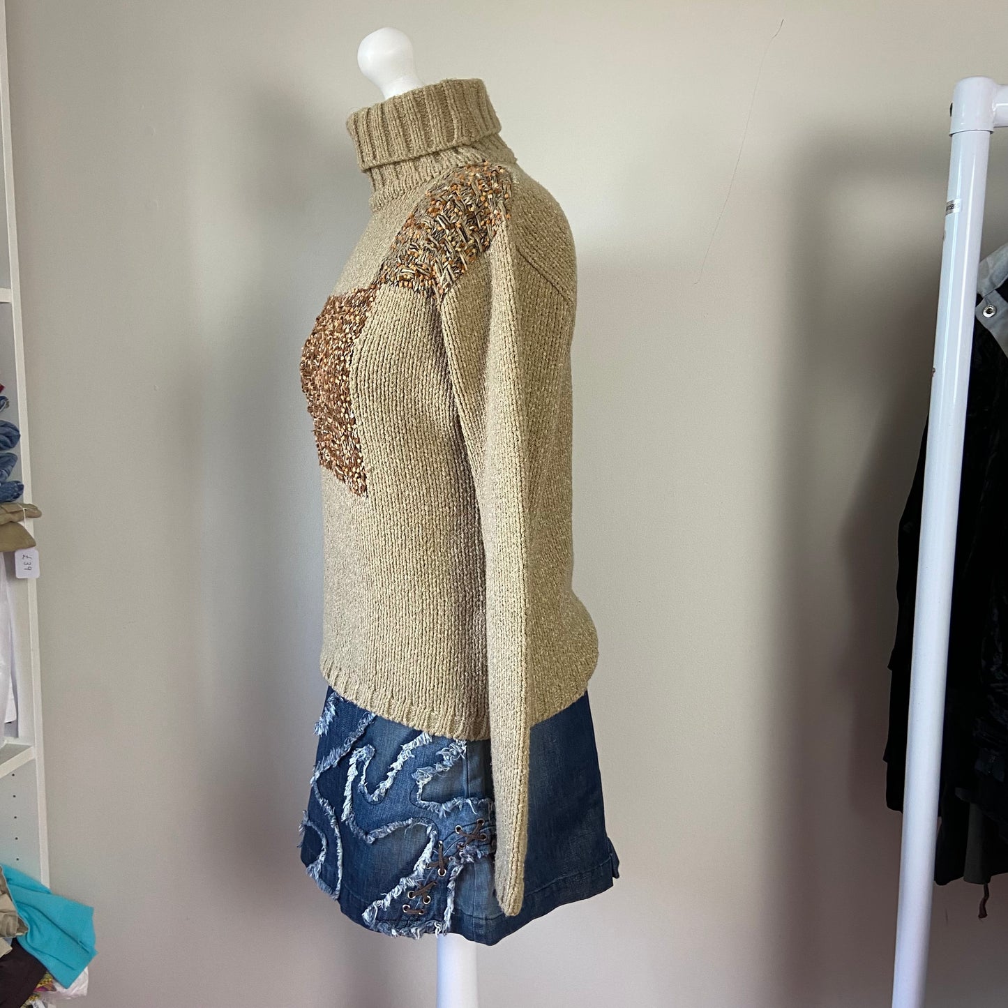 00s Roll Neck Jumper - Size L