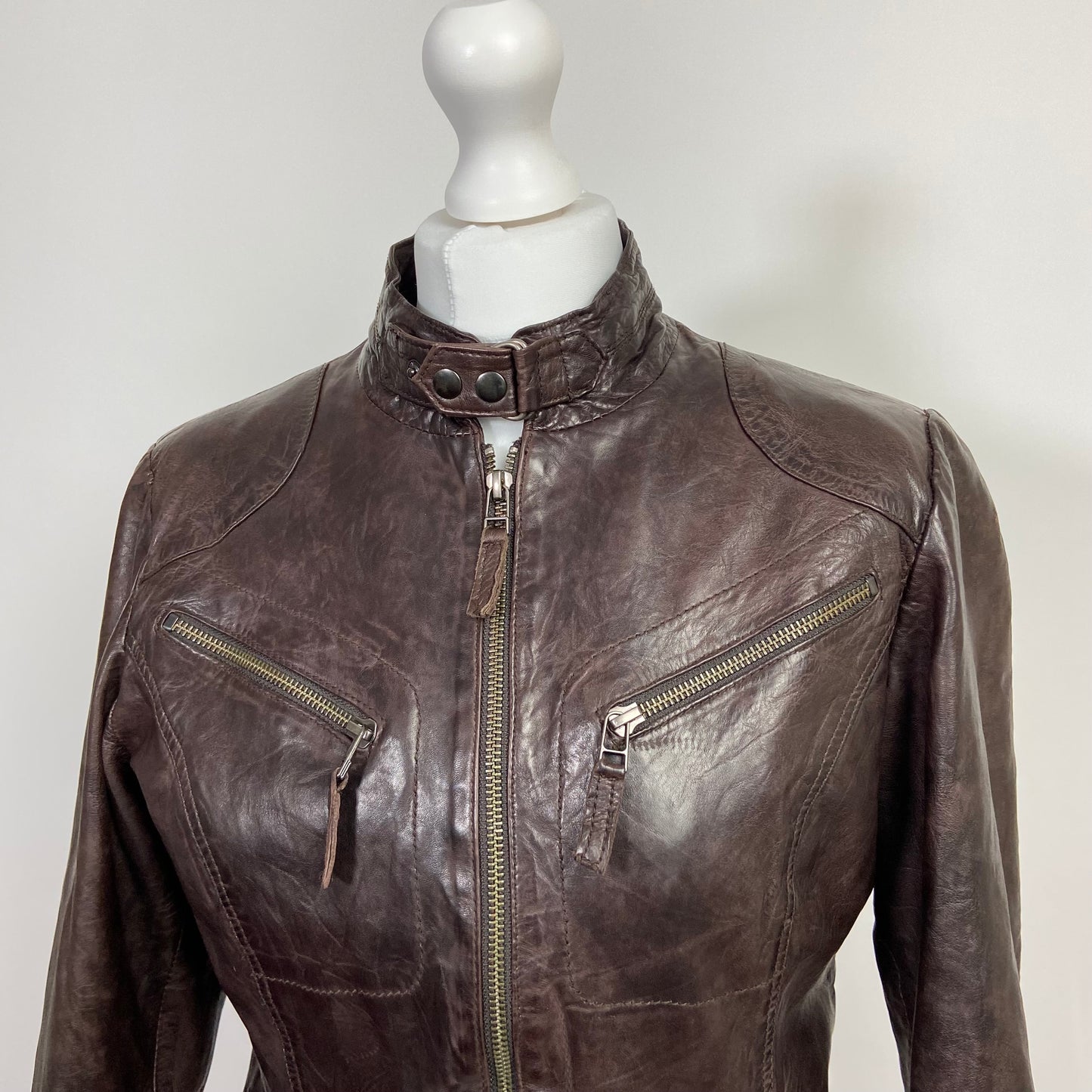 00s Brown Leather Jacket - Size M