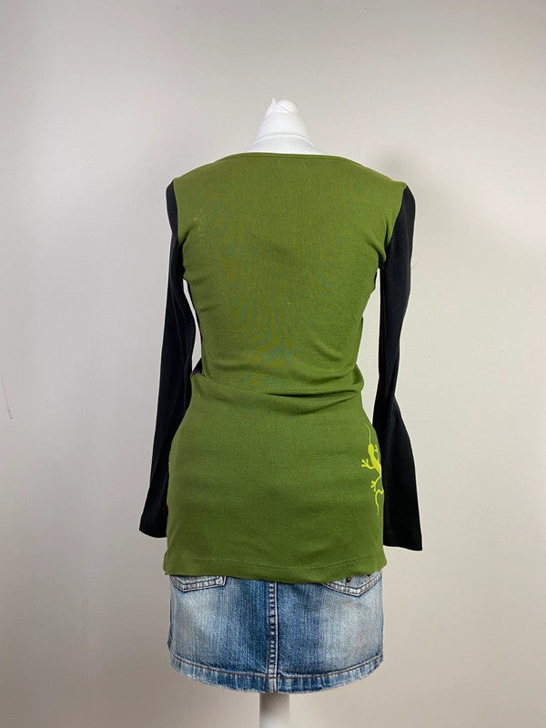 00s Graphic Printed Top - Size S/M