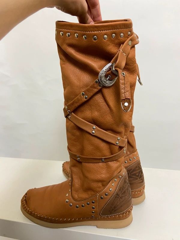Vintage Studded Buckle Boots - Size 4 - Funky Cat