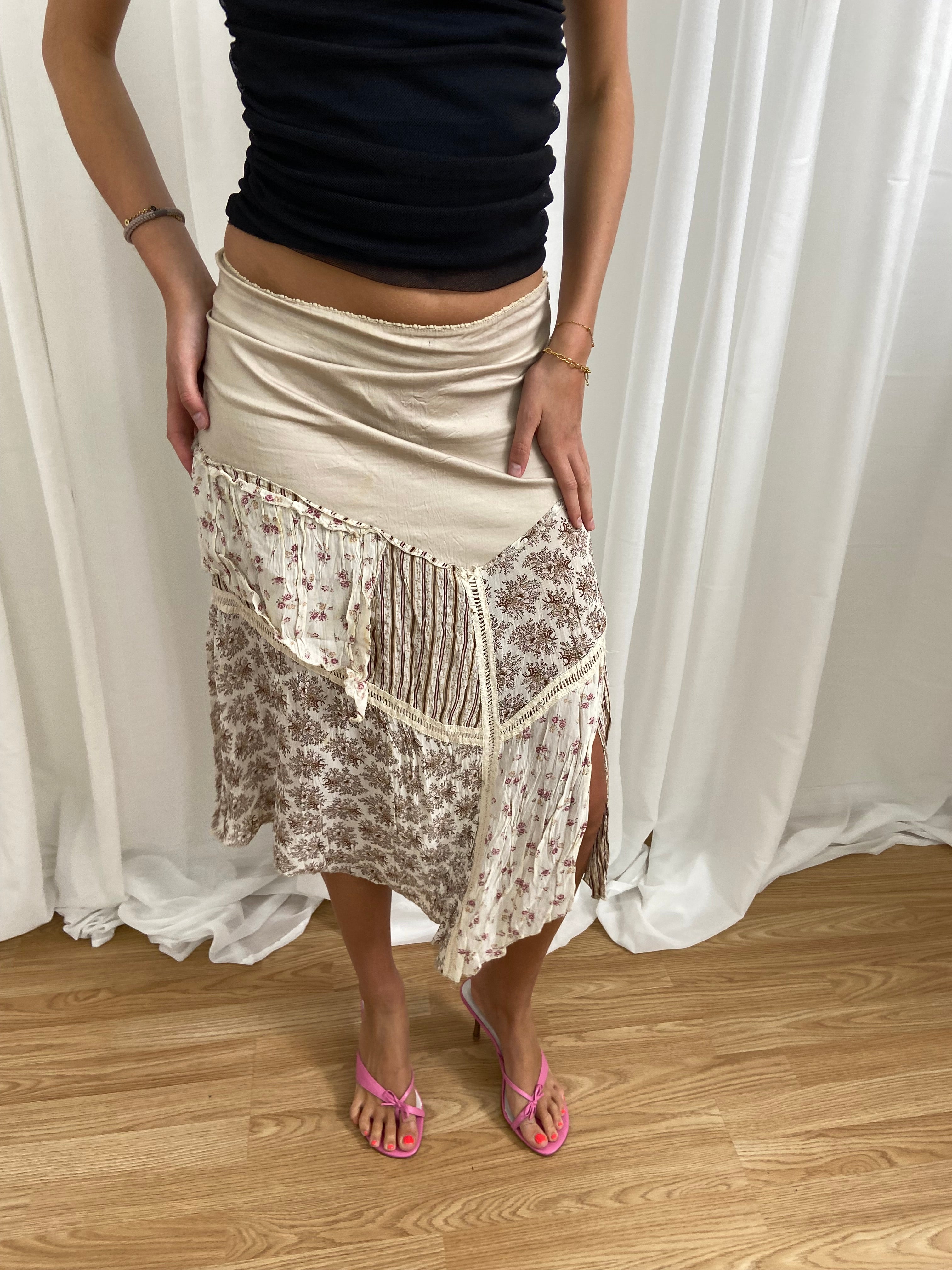 Vintage 00s Floral Asymmetrical Midi Skirt - Size UK 8