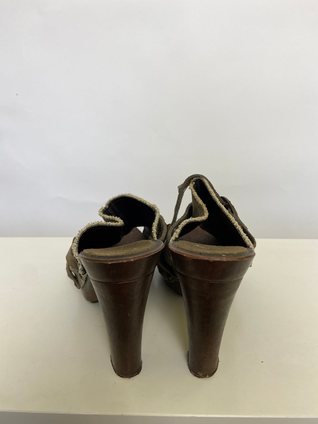 Vintage 00s Studded Clogs - Size UK 5