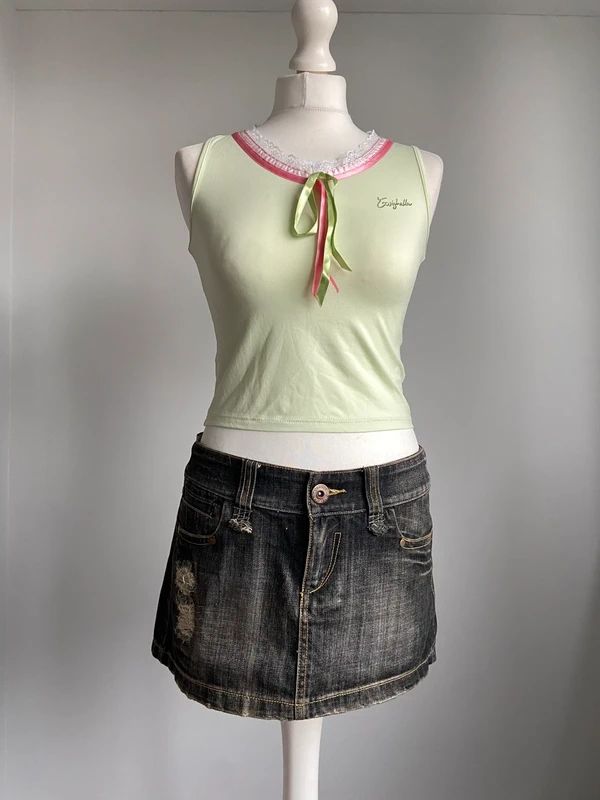 Vintage 00s Lace Trim Vest - Size XS - Funky Cat