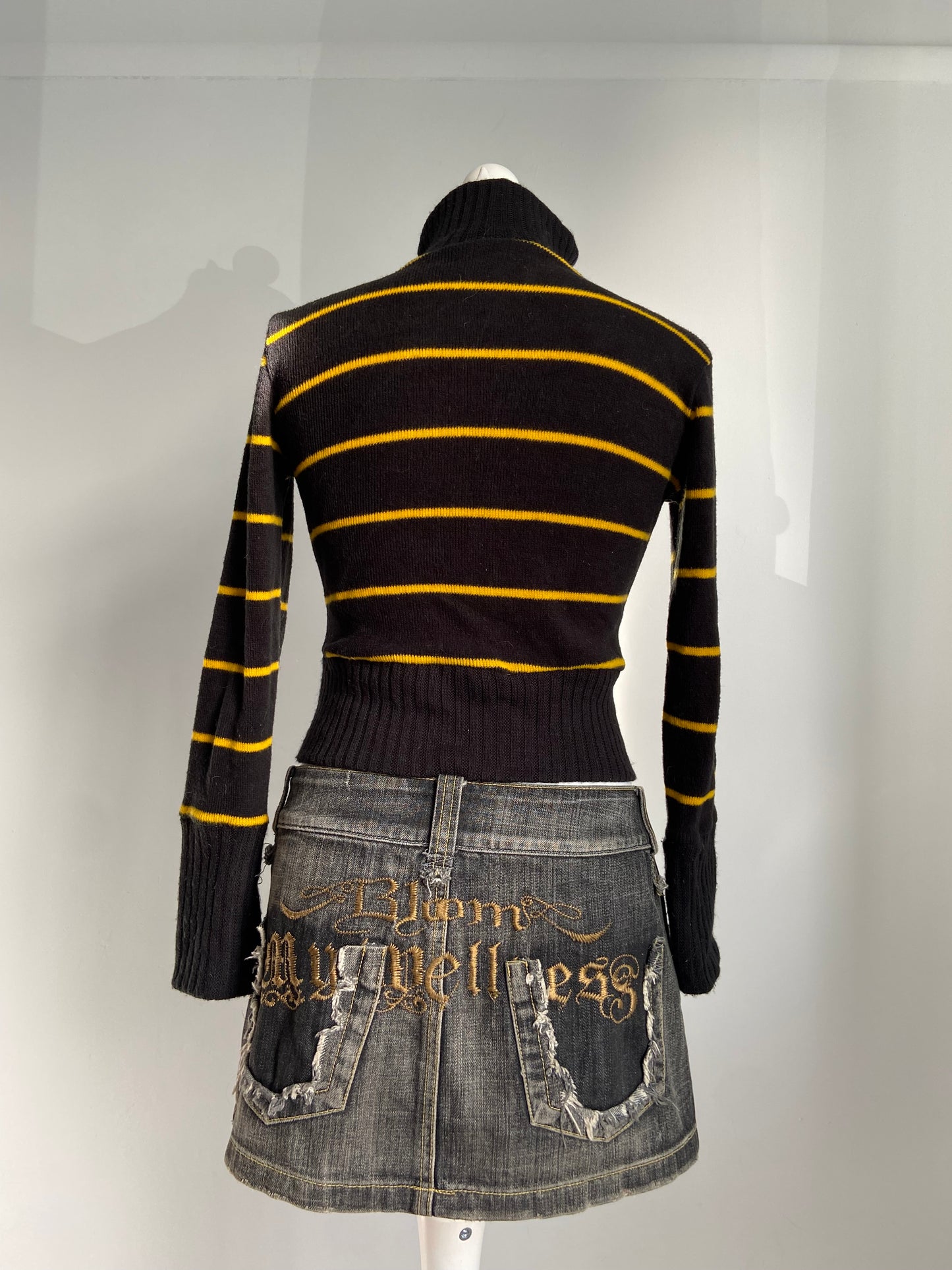 Vintage 00s Striped Zip Up Top - Size XS - Funky Cat