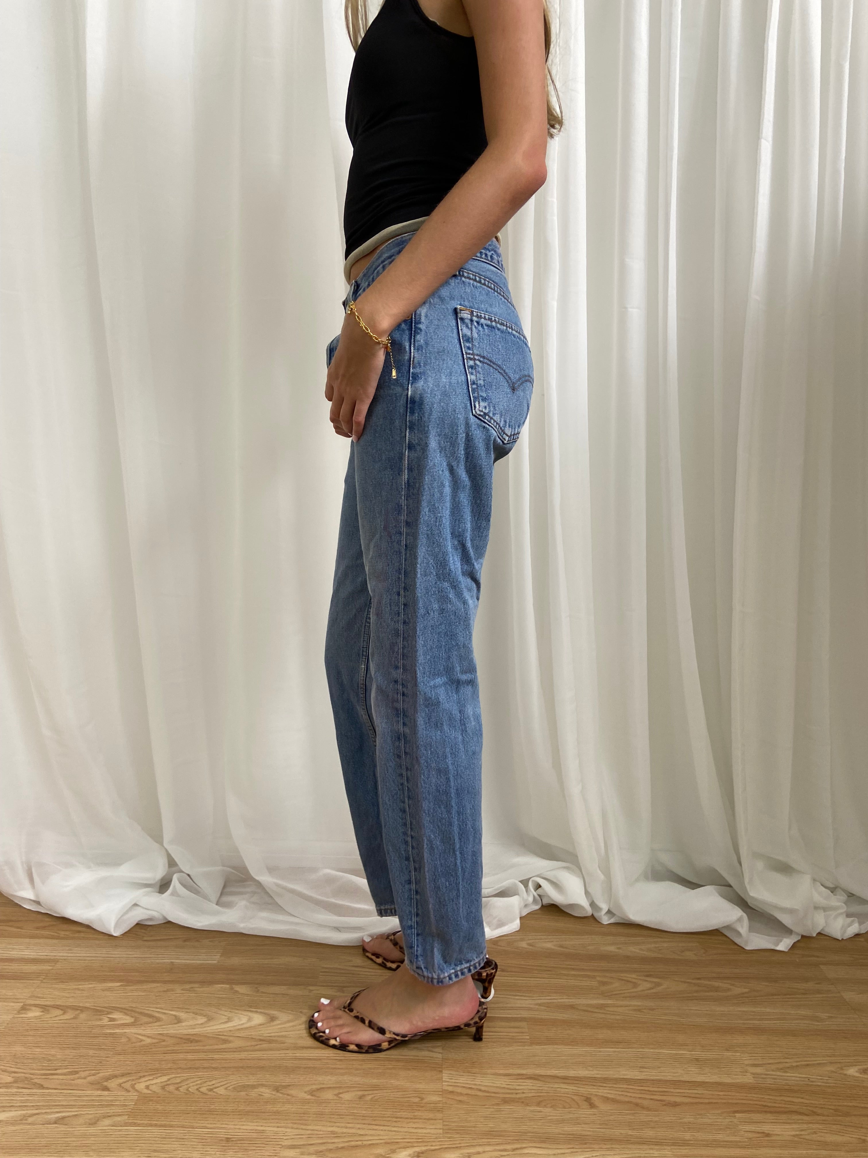 Vintage 90s Levi’s Jeans 901 - Size 8/10 - Funky Cat