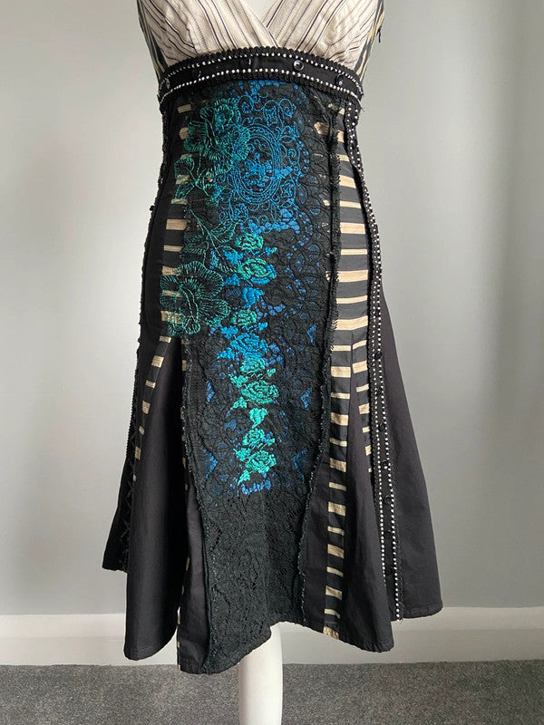 Save The Queen Dress - Size S - Funky Cat