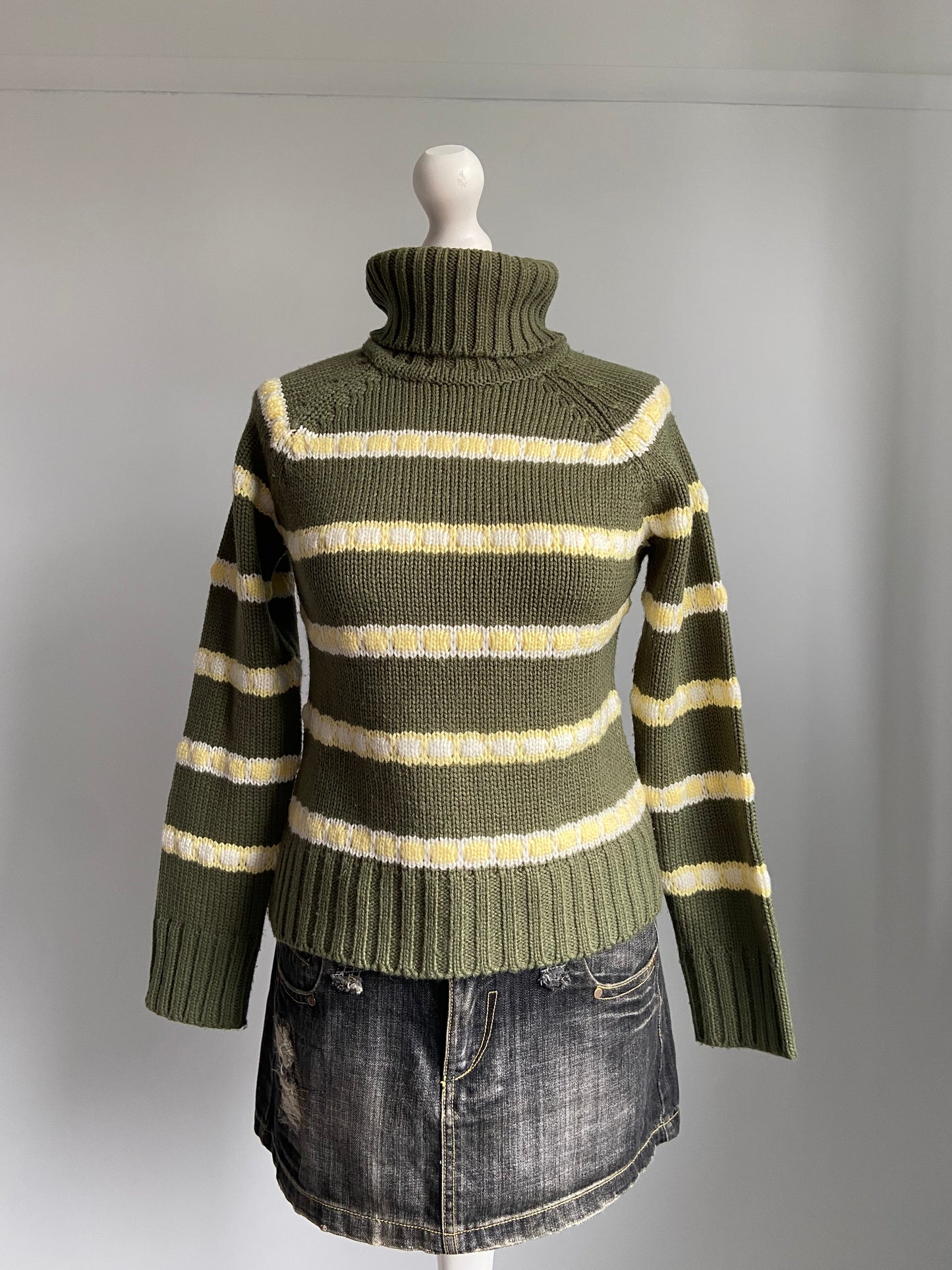 Vintage 00s Stripey Knit Jumper - Size M - Funky Cat