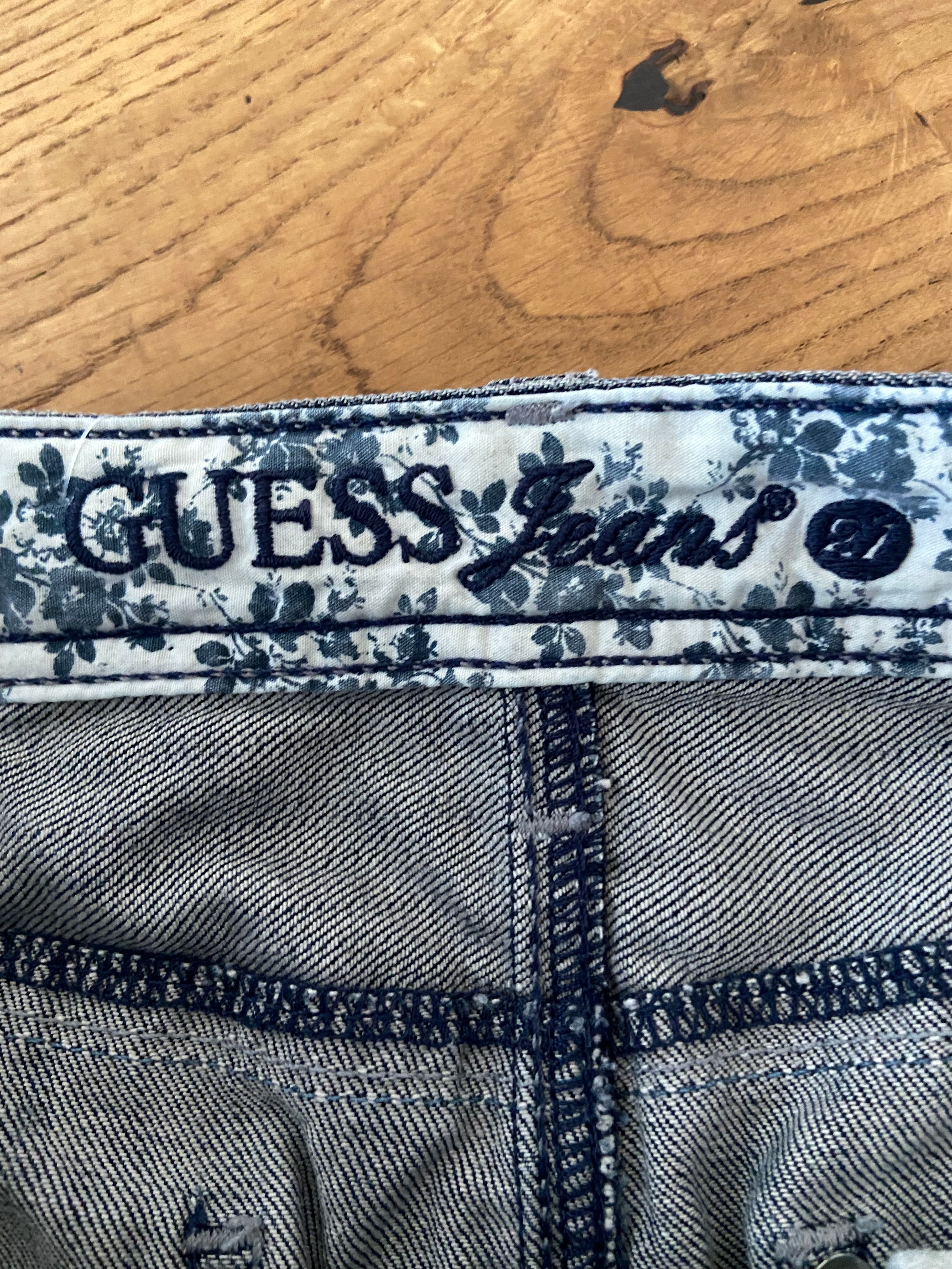 Vintage 00s Guess Ruffled Mini Skirt - Size 10