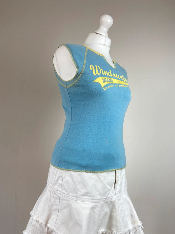 00s Sporty Graphic Baby Tee - Size M