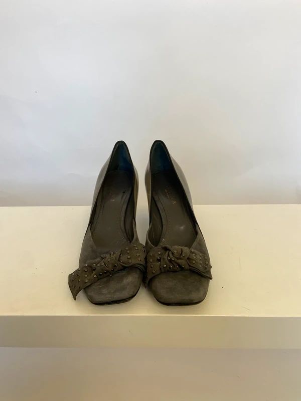 Vintage 00s Court Heels - Size UK 6