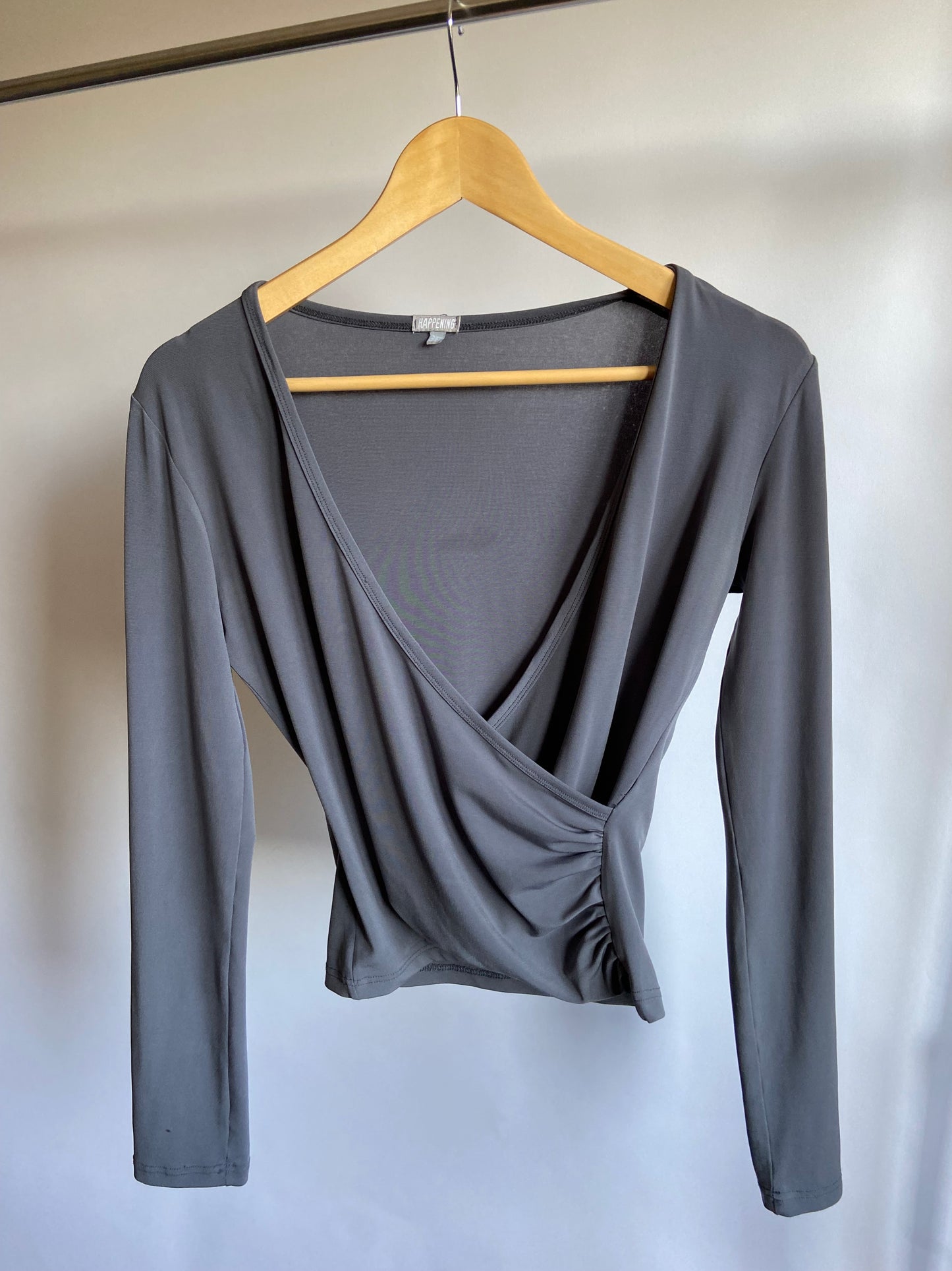 00s Grey Ruched Long Sleeve - Size S/M