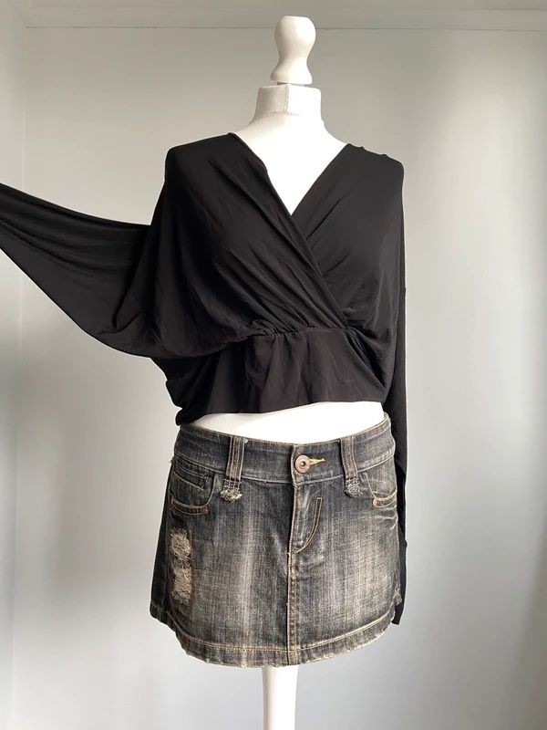 Vintage Italian Designer Batwing Top - Size L - Funky Cat