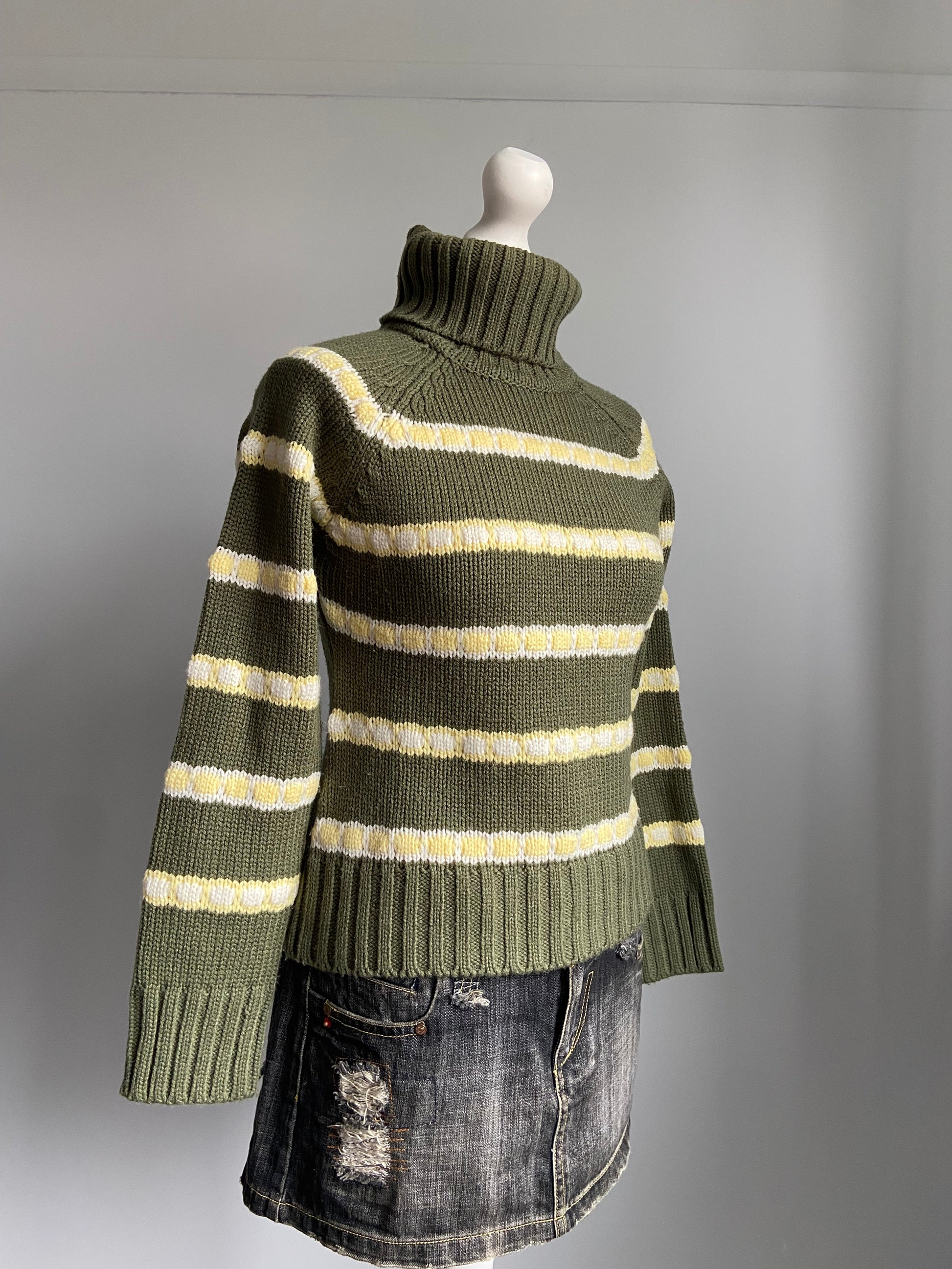 Vintage 00s Stripey Knit Jumper - Size M - Funky Cat