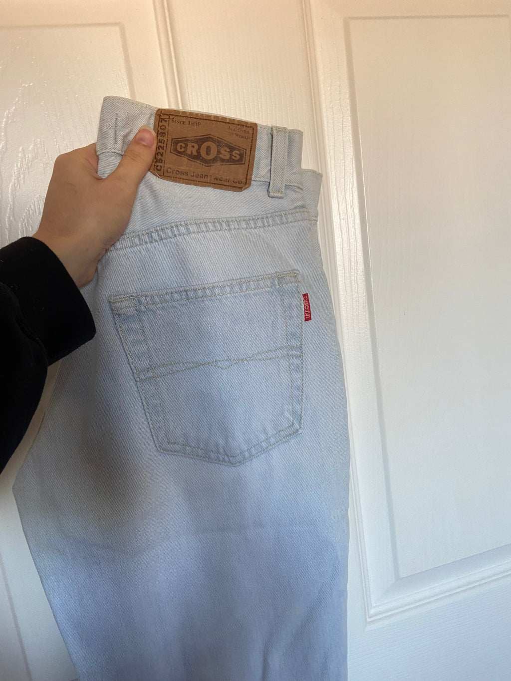 00s Flared Stonewashed Jeans - Size XS - Funky Cat