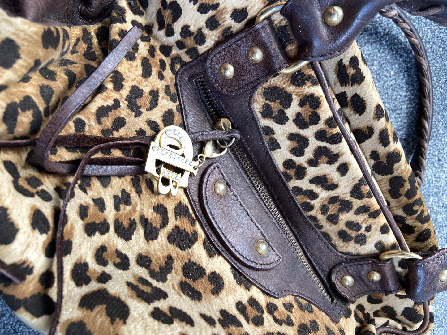 Vintage 00s Leopard Print Handbag - Funky Cat