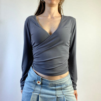 00s Grey Ruched Long Sleeve - Size S/M