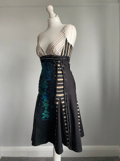 Save The Queen Dress - Size S - Funky Cat