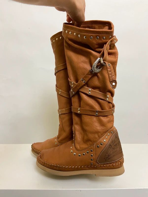 Vintage Studded Buckle Boots - Size 4 - Funky Cat