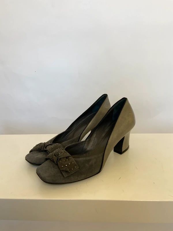 Vintage 00s Court Heels - Size UK 6