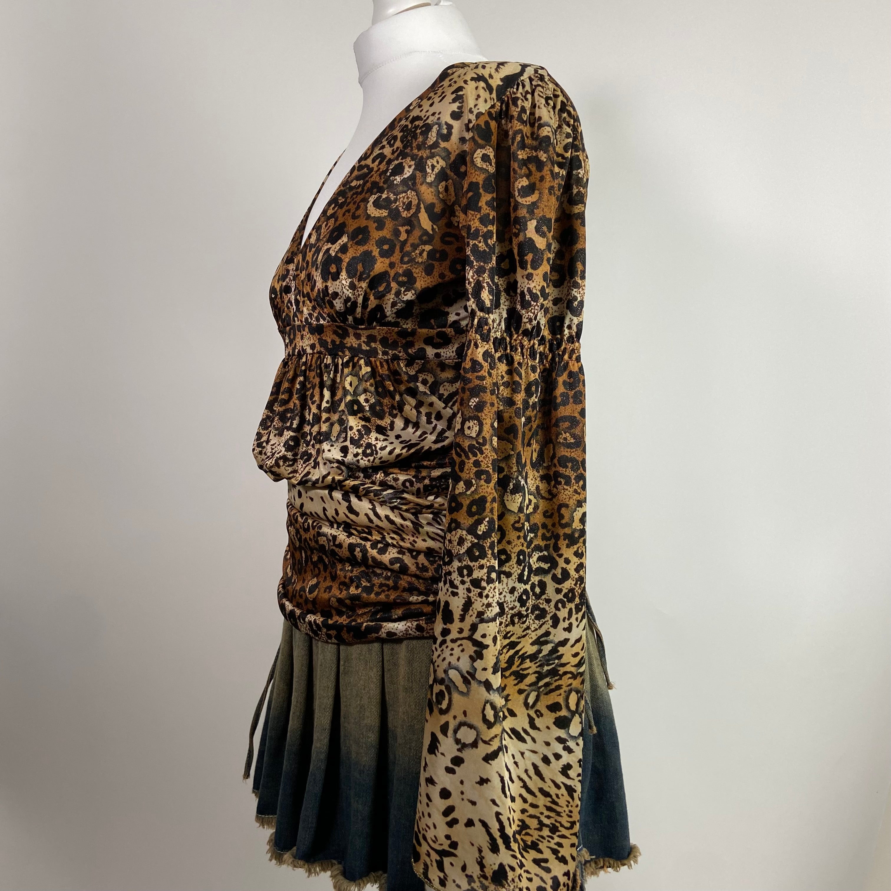 00s Leopard Print V-neck Top - Size S - Funky Cat