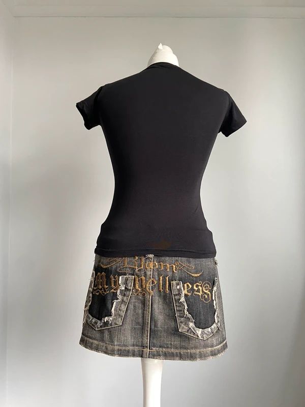 Vintage 00s Guess Baby Tee - Size S - Funky Cat